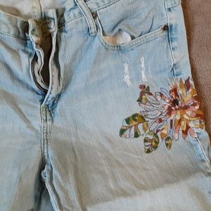 EMBROIDERED JEANS